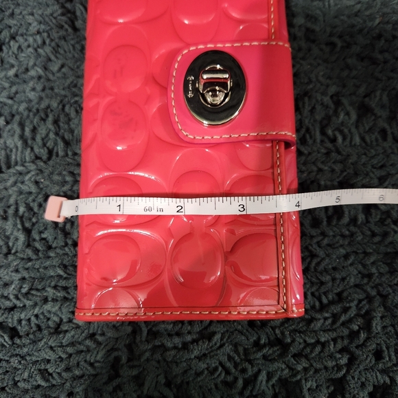 Coach Signature Embossed Patent Leather Turnlock Wallet - Picture 13 of 13